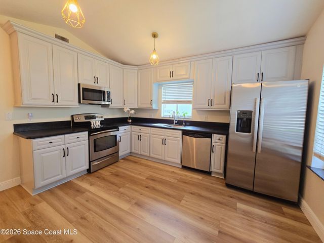 2564 Ventura Circle, West Melbourne, FL 32904