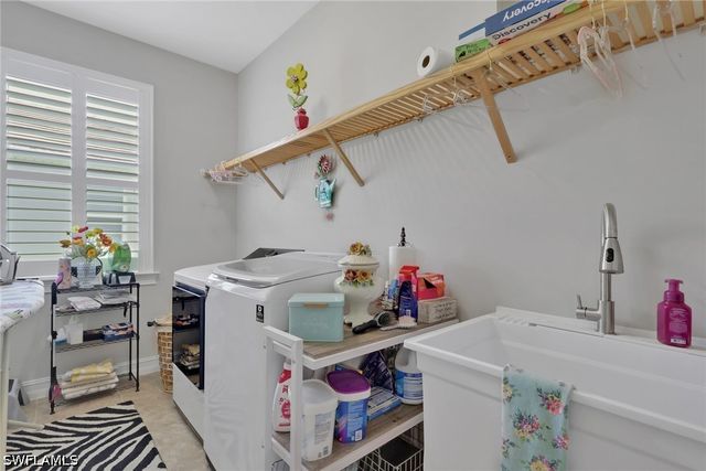 14670 Topsail DR, Naples, FL 34114