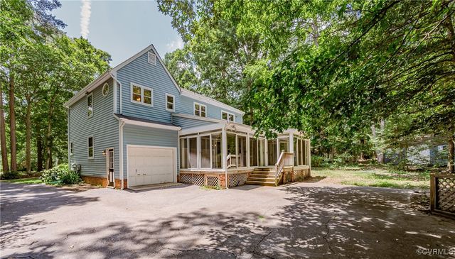 16200 Hunters Ridge Ln, Moseley, VA 23120