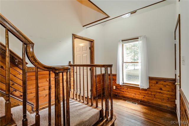16200 Hunters Ridge Ln, Moseley, VA 23120