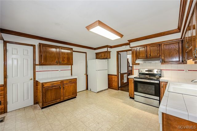 16200 Hunters Ridge Ln, Moseley, VA 23120
