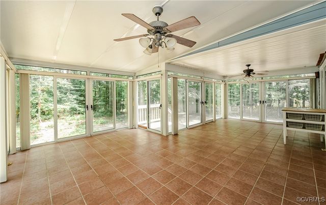 16200 Hunters Ridge Ln, Moseley, VA 23120