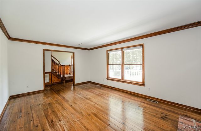 16200 Hunters Ridge Ln, Moseley, VA 23120