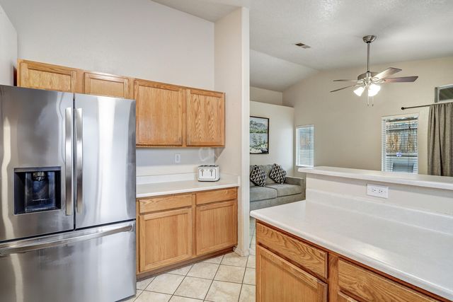 6109 Cyonus Avenue NW, Albuquerque, NM 87114