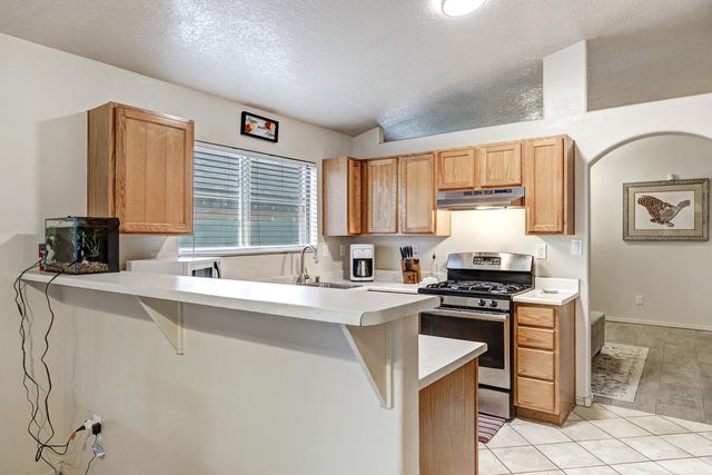 6109 Cyonus Avenue NW, Albuquerque, NM 87114