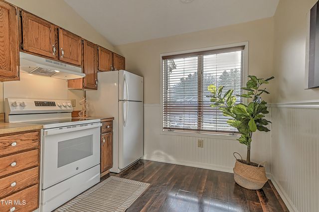 145 Quail Run 145, Bristol, VA 24201