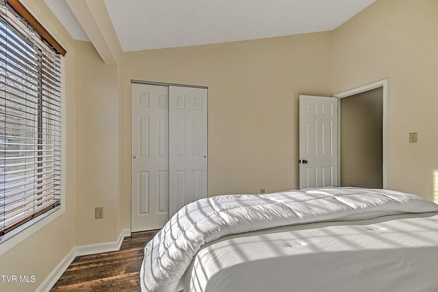 145 Quail Run 145, Bristol, VA 24201