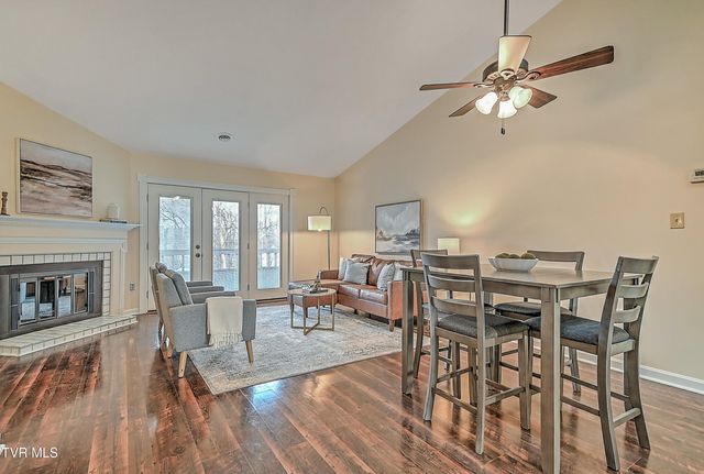 145 Quail Run 145, Bristol, VA 24201