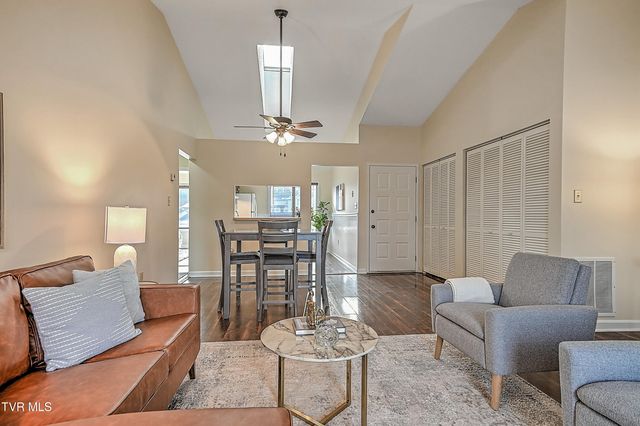 145 Quail Run 145, Bristol, VA 24201