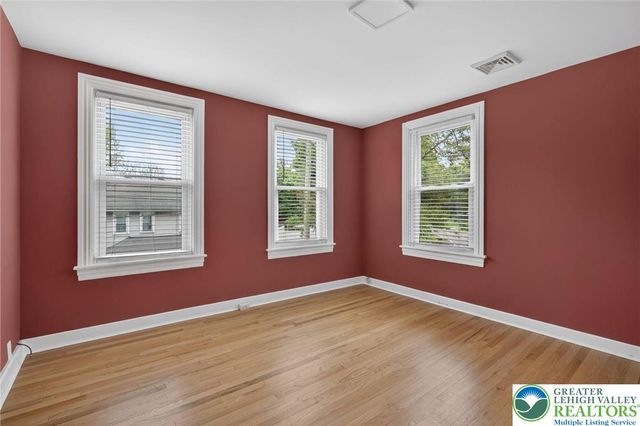 6125 Weaversville Road, Bethlehem City, PA 18017