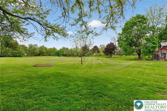 6125 Weaversville Road, Bethlehem City, PA 18017