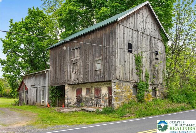 6125 Weaversville Road, Bethlehem City, PA 18017