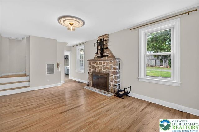 6125 Weaversville Road, Bethlehem City, PA 18017