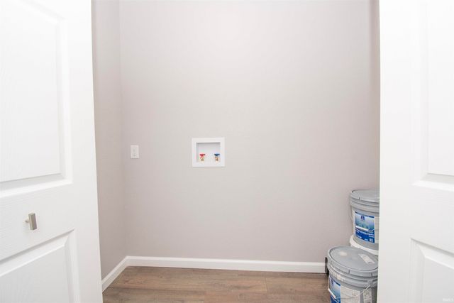 1007 W 100 South, Albion, IN 46701