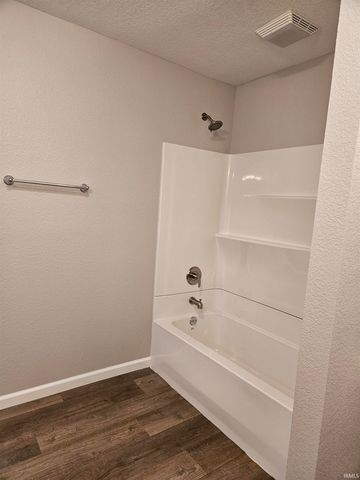 1007 W 100 South, Albion, IN 46701