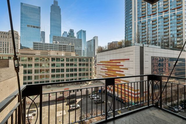 360 W ILLINOIS Street 5F, Chicago, IL 60654