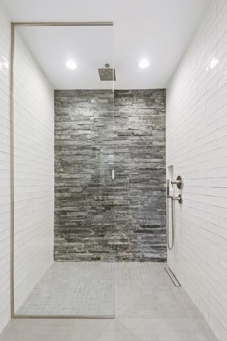 360 W ILLINOIS Street 5F, Chicago, IL 60654