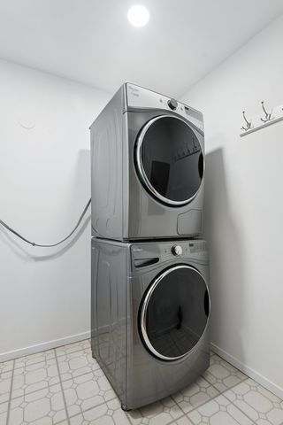 360 W ILLINOIS Street 5F, Chicago, IL 60654