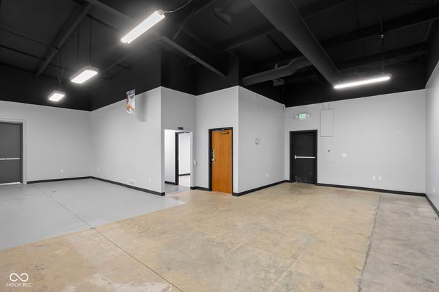 3537 W Two Mile House Road, Columbus, IN 47201