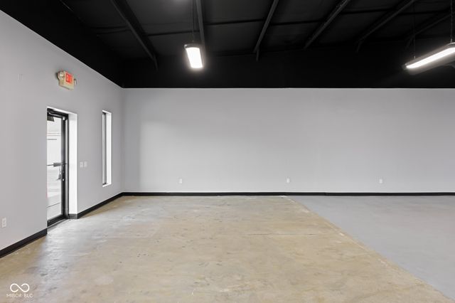 3537 W Two Mile House Road, Columbus, IN 47201