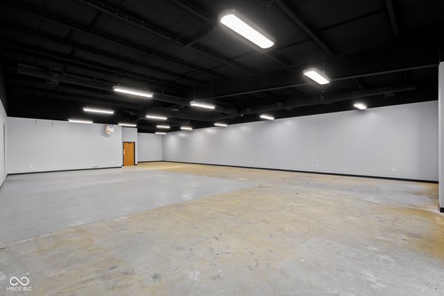 3537 W Two Mile House Road, Columbus, IN 47201