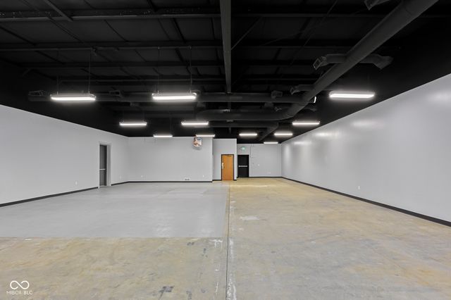 3537 W Two Mile House Road, Columbus, IN 47201