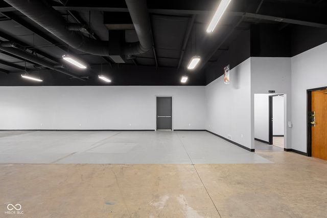 3537 W Two Mile House Road, Columbus, IN 47201