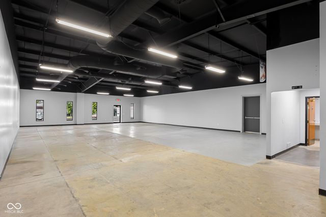 3537 W Two Mile House Road, Columbus, IN 47201