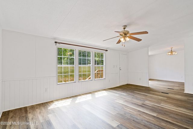 258 Coles Point Road, Batesville, MS 38606