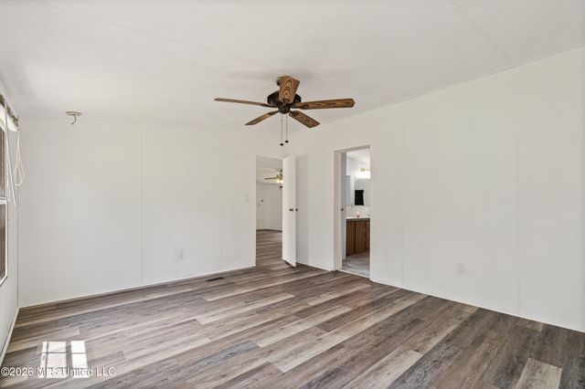 258 Coles Point Road, Batesville, MS 38606