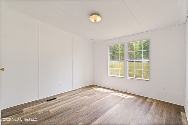 258 Coles Point Road, Batesville, MS 38606