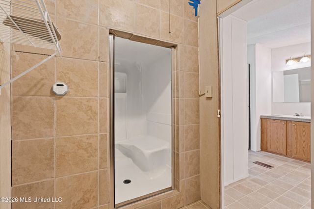 258 Coles Point Road, Batesville, MS 38606
