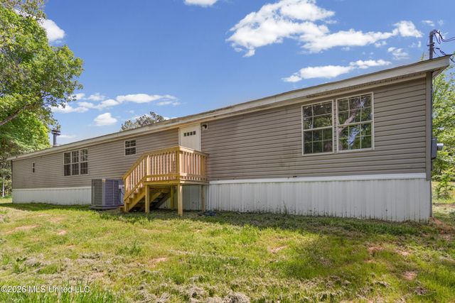 258 Coles Point Road, Batesville, MS 38606