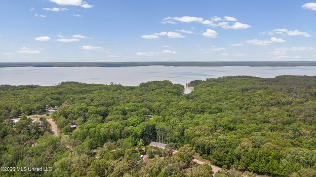 258 Coles Point Road, Batesville, MS 38606