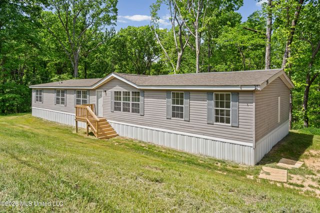 258 Coles Point Road, Batesville, MS 38606