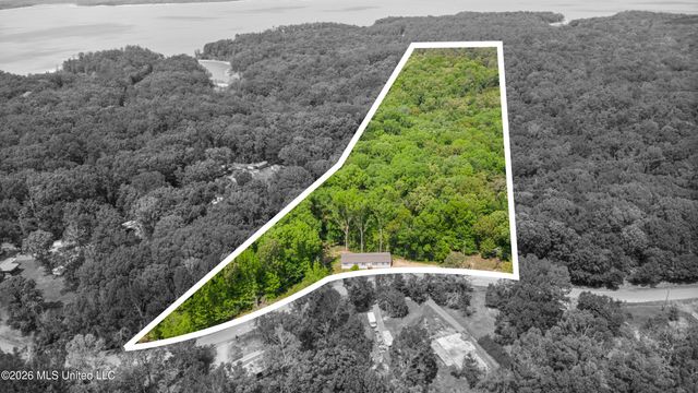 258 Coles Point Road, Batesville, MS 38606