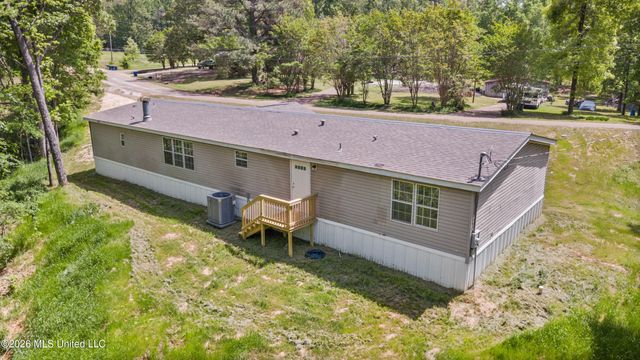 258 Coles Point Road, Batesville, MS 38606