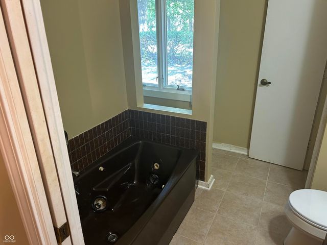 8888 Alderly Court, Indianapolis, IN 46260