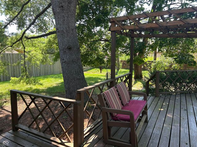 8888 Alderly Court, Indianapolis, IN 46260