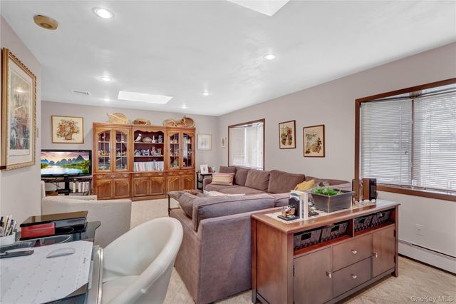 46 Kalda Lane, Plainview, NY 11803