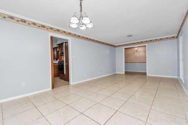 800 Fairway Drive, Richmond, TX 77469