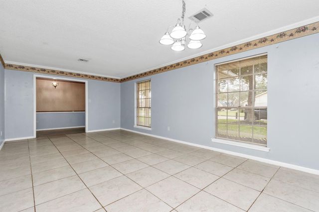 800 Fairway Drive, Richmond, TX 77469