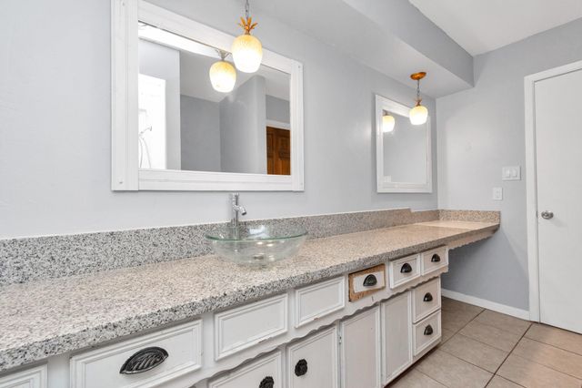 800 Fairway Drive, Richmond, TX 77469