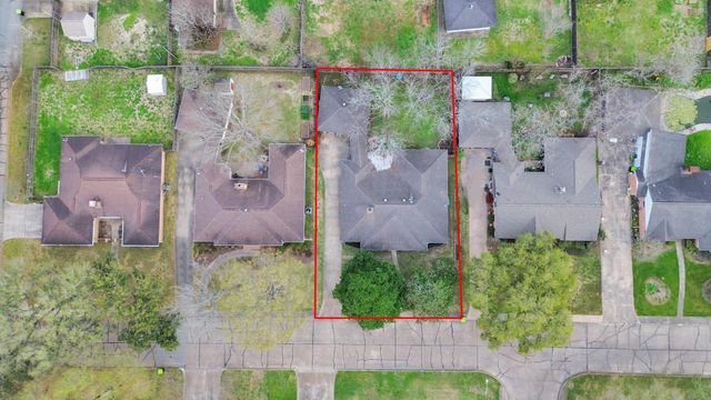 800 Fairway Drive, Richmond, TX 77469