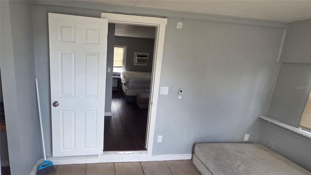 5475 42ND STREET N 1, St Petersburg, FL 33714