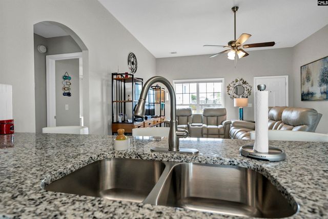 807 Dovefield Lane, Lexington, SC 29073