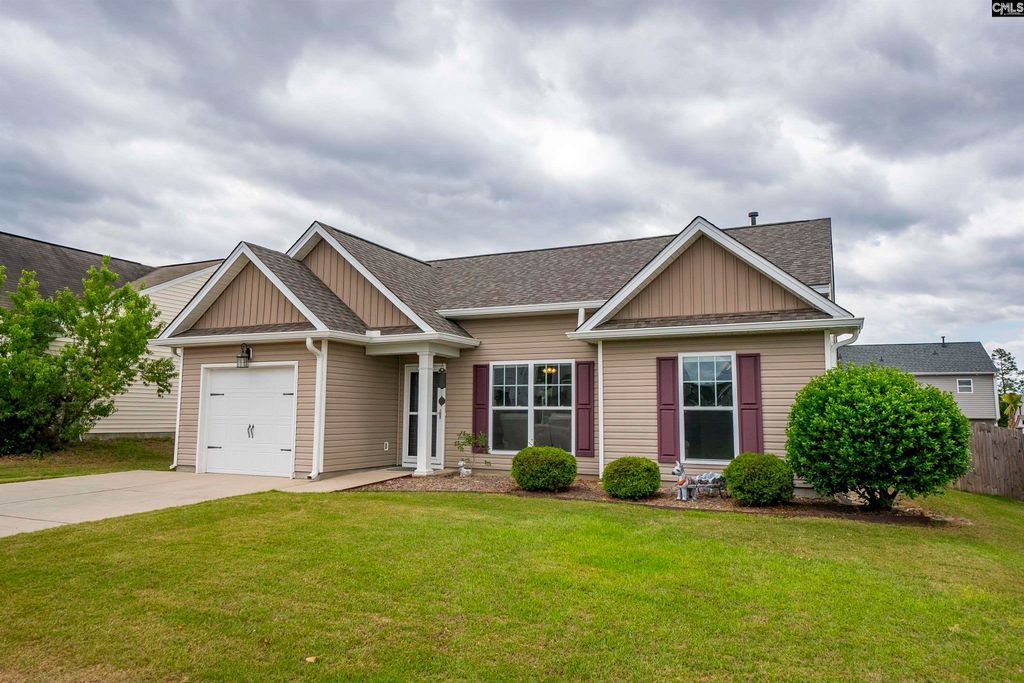 807 Dovefield Lane, Lexington, SC 29073