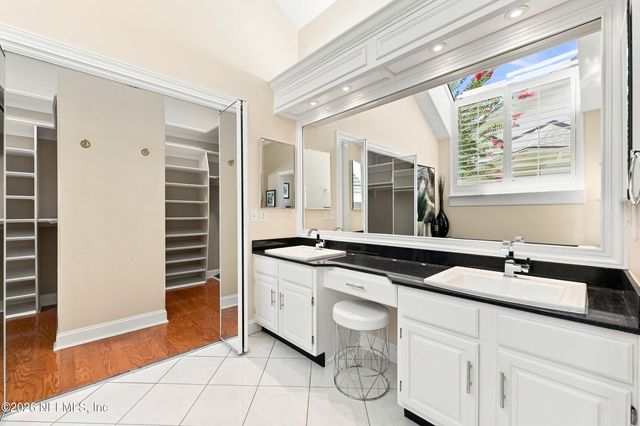 3621 SILVERY Lane, Jacksonville, FL 32217