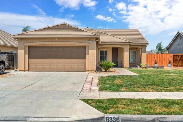 6336 W Wrenwood, Fresno, CA 93723
