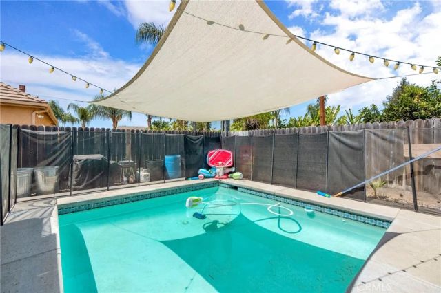 6336 W Wrenwood, Fresno, CA 93723